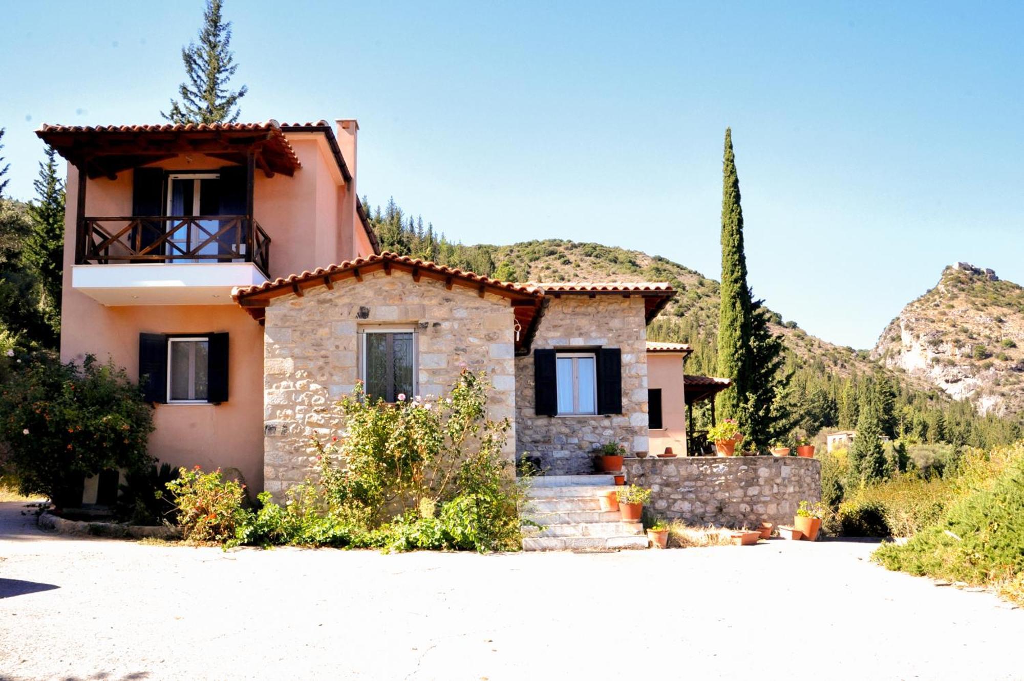 Elegant Stone Mansion In Historic Mystras Lägenhet Exteriör bild